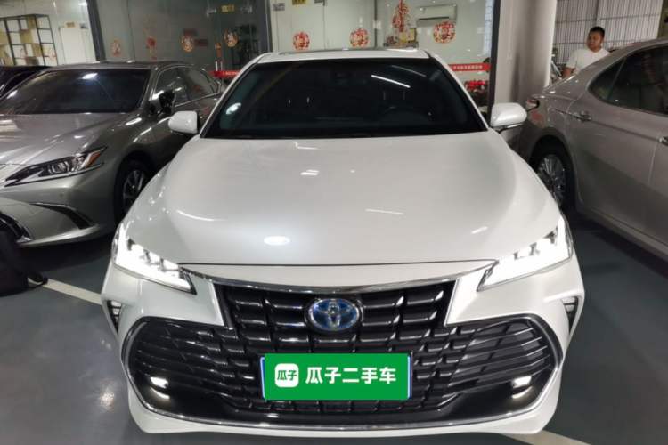Used Toyota Avalon 2022 Dual-Engine 2.5L Luxury Edition Front
