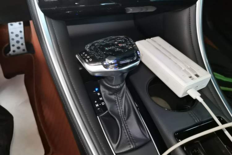 Used Toyota Avalon 2022 2.0L Luxury Edition Gear Lever