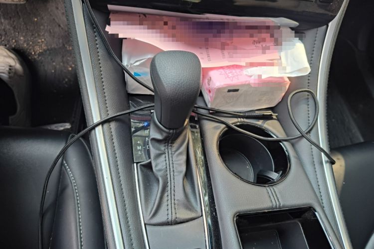 Used Toyota Avalon 2022 2.0L Ambition Edition Gear Lever