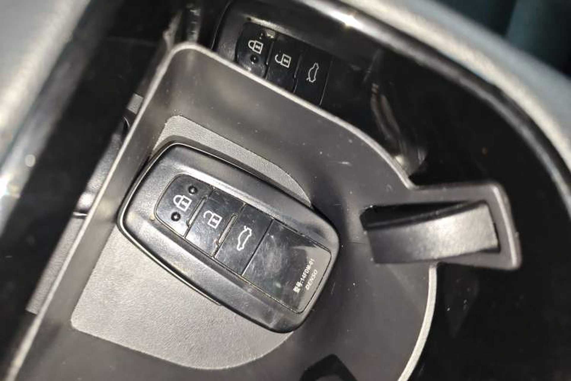 Used Toyota Avalon 2022 2.0L Luxury Edition Interior 1