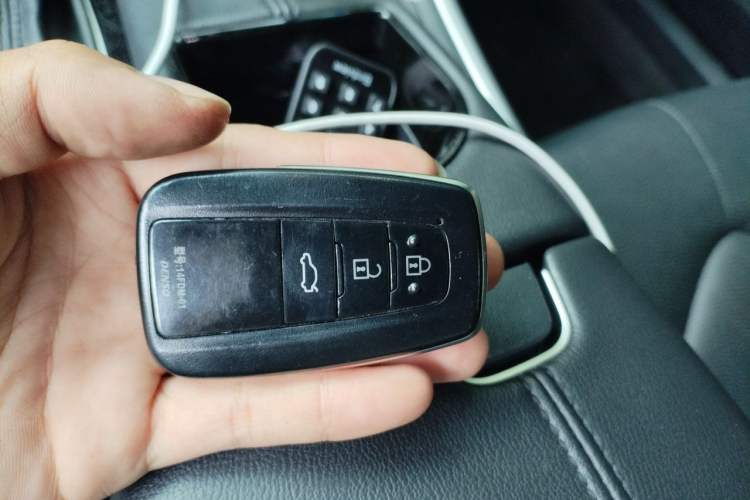 Used Toyota Avalon 2022 2.0L Luxury Edition Interior 1