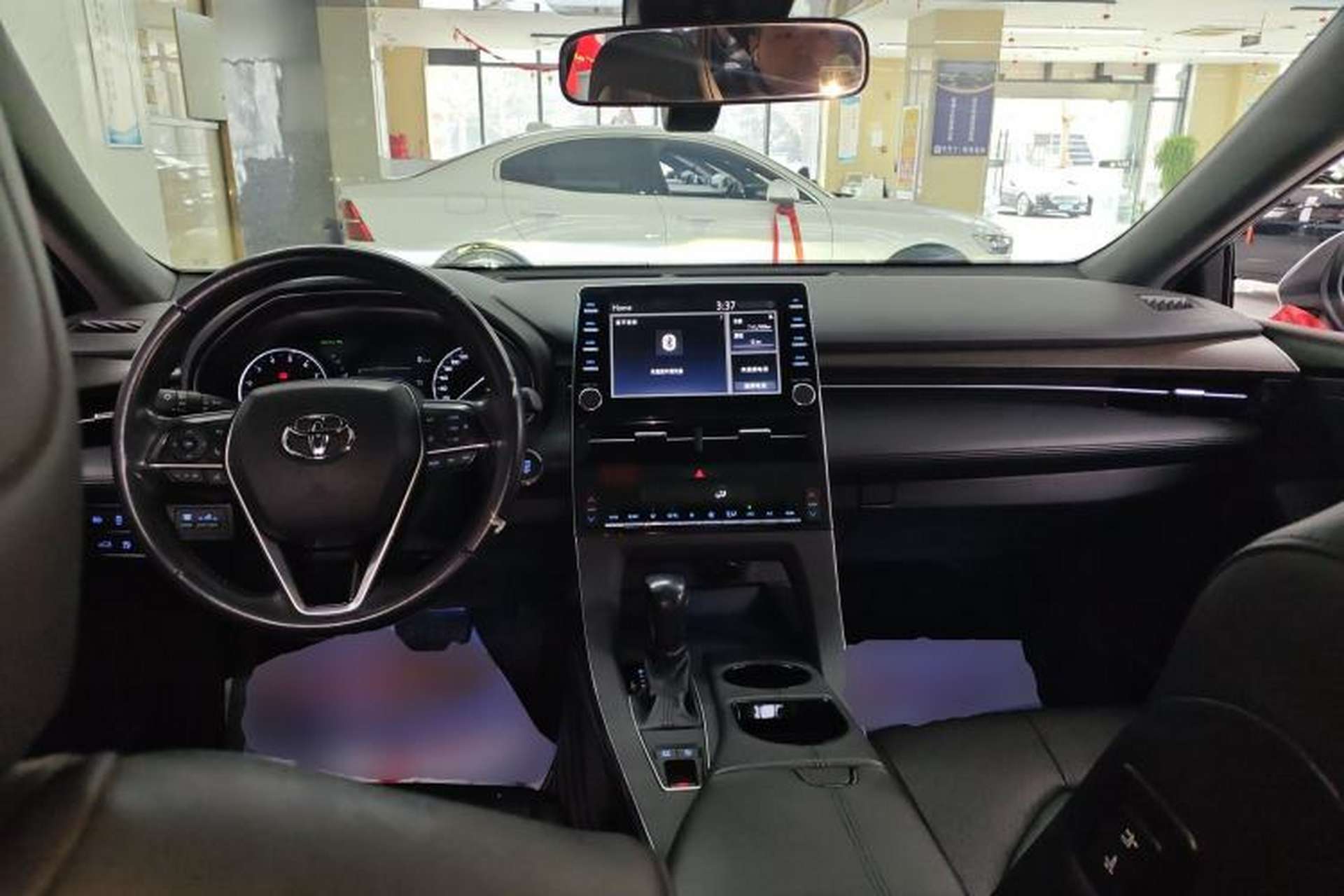 Used Toyota Avalon 2022 2.0L Luxury Edition Interior 2