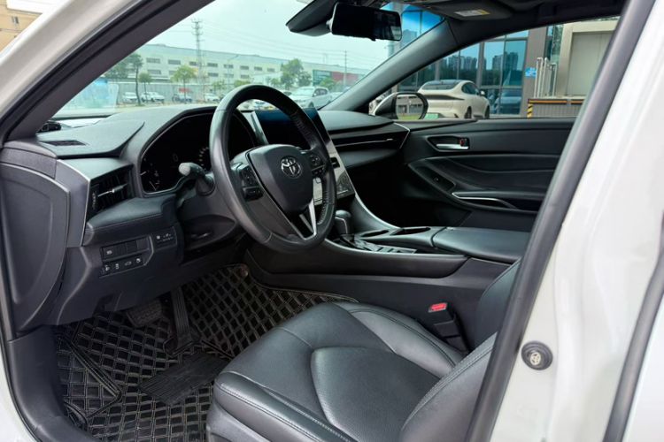 Used Toyota Avalon 2022 2.0L Luxury Edition Interior 2