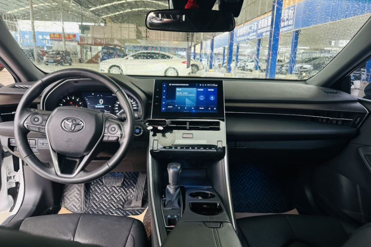 Used Toyota Avalon 2022 2.0L Luxury Edition Interior 2