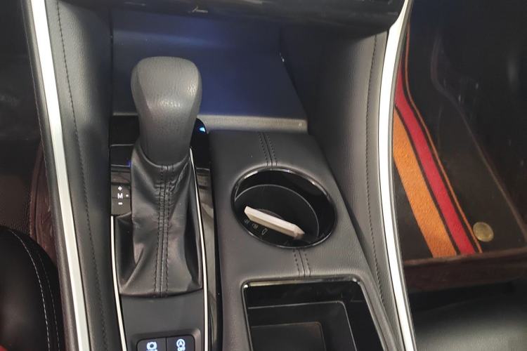 Used Toyota Avalon 2022 2.0L Ambition Edition Interior 4