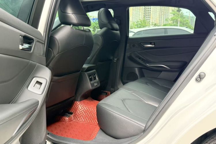 Used Toyota Avalon 2022 2.0L Luxury Edition Interior 7