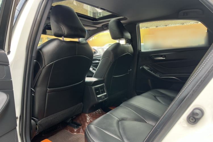 Used Toyota Avalon 2022 2.0L Ambition Edition Interior 8
