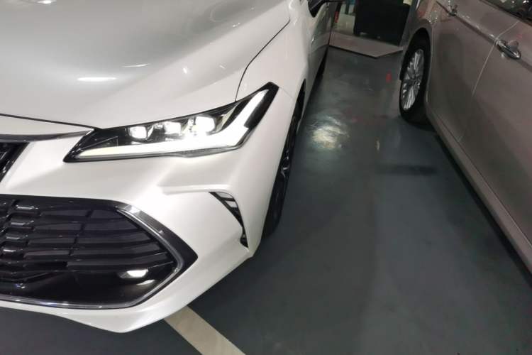 Used Toyota Avalon 2022 Dual-Engine 2.5L Luxury Edition Left Front Headlight