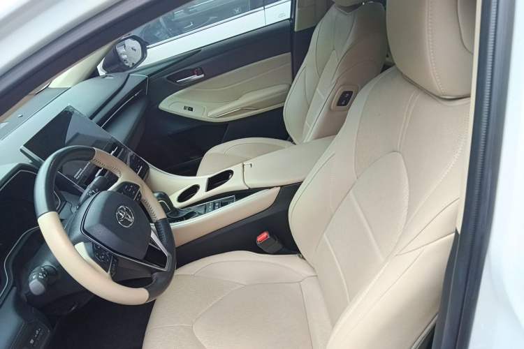 Used Toyota Avalon 2022 Dual-Engine 2.5L Luxury Edition Left Front Seat