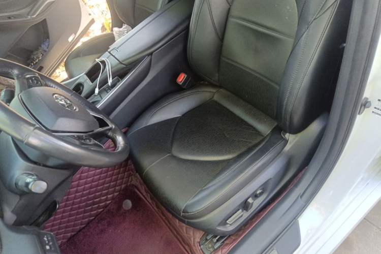 Used Toyota Avalon 2022 2.0L XLE Premium Edition Left Front Seat