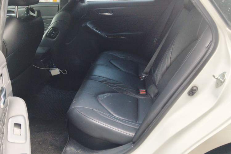 Used Toyota Avalon 2022 Dual-Engine 2.5L XLE Premium Edition Left Rear Seat