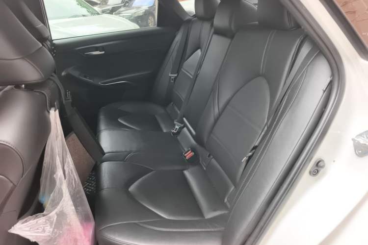Used Toyota Avalon 2022 2.0L Luxury Edition Left Rear Seat