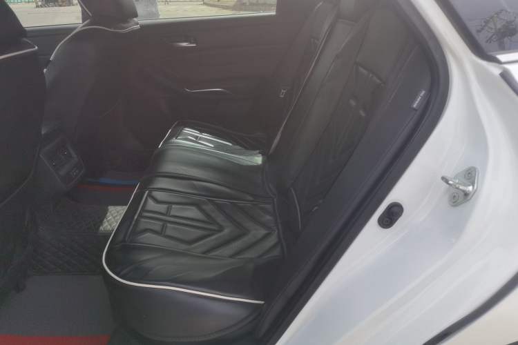 Used Toyota Avalon 2022 Dual-Engine 2.5L Luxury Edition Left Rear Seat