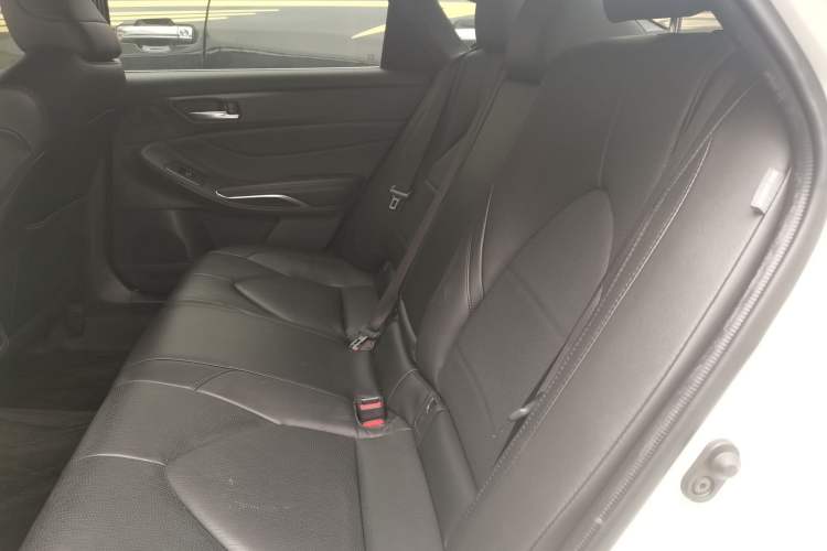 Used Toyota Avalon 2022 Dual-Engine 2.5L Luxury Edition Left Rear Seat