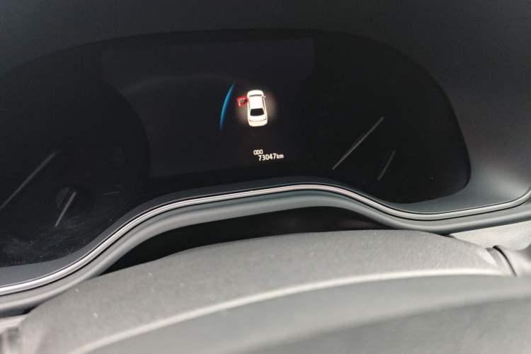 Used Toyota Avalon 2022 2.0L Ambition Edition Odometer Close Up