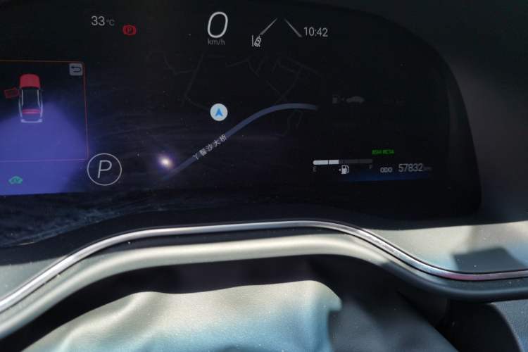 Used Toyota Avalon 2022 Dual-Engine 2.5L XLE Premium Edition Odometer Close Up