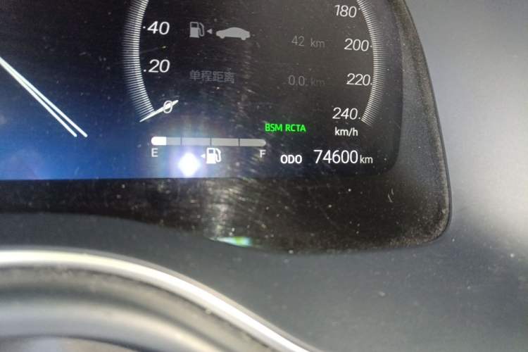Used Toyota Avalon 2022 2.0L XLE Premium Edition Odometer Close Up