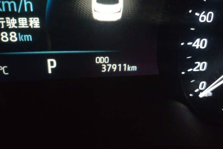 Used Toyota Avalon 2022 2.0L Luxury Edition Odometer Close Up