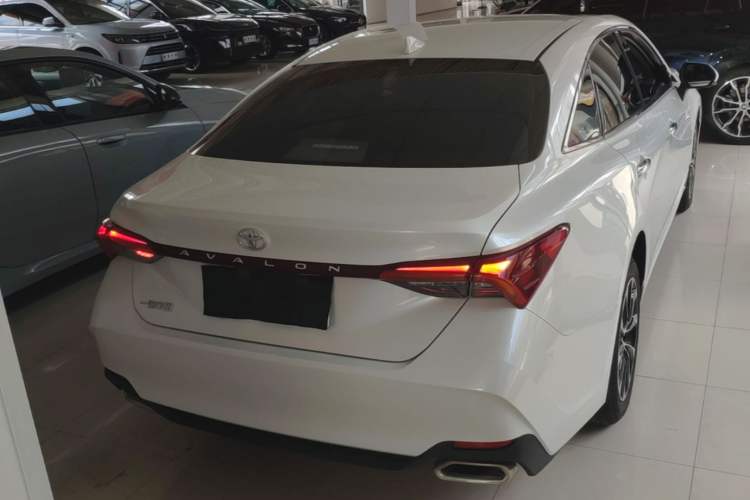Used Toyota Avalon 2022 2.0L Luxury Edition Rear