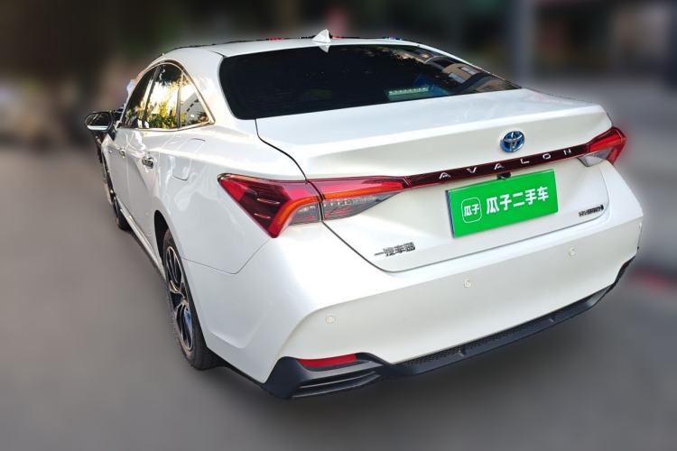 Used Toyota Avalon 2022 Dual-Engine 2.5L Luxury Edition Rear Left 45 Deg