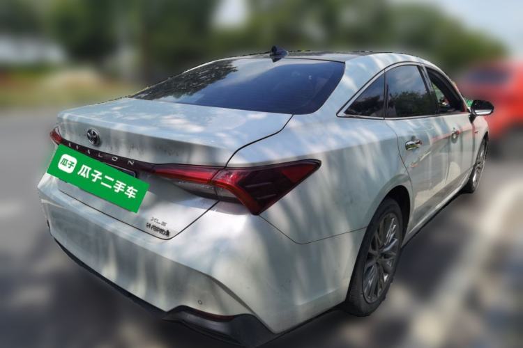Used Toyota Avalon 2022 Dual-Engine 2.5L XLE Premium Edition Rear Right 45 Deg