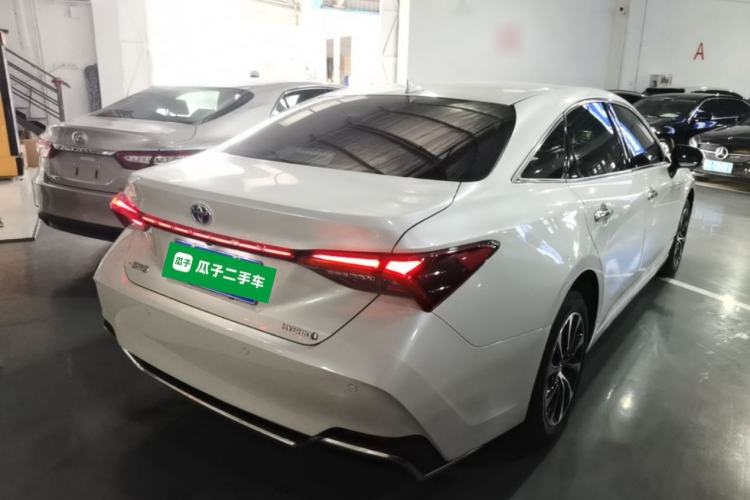 Used Toyota Avalon 2022 Dual-Engine 2.5L Luxury Edition Rear Right 45 Deg