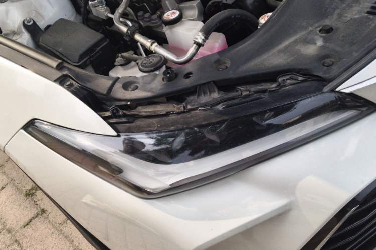 Used Toyota Avalon 2022 Dual-Engine 2.5L XLE Premium Edition Right Front Headlight