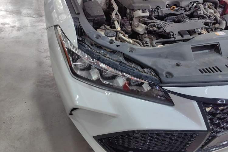Used Toyota Avalon 2022 2.5L Ambition Edition Right Front Headlight