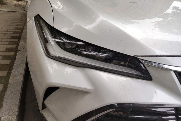Used Toyota Avalon 2022 Dual-Engine 2.5L Limited Flagship Edition Right Front Headlight