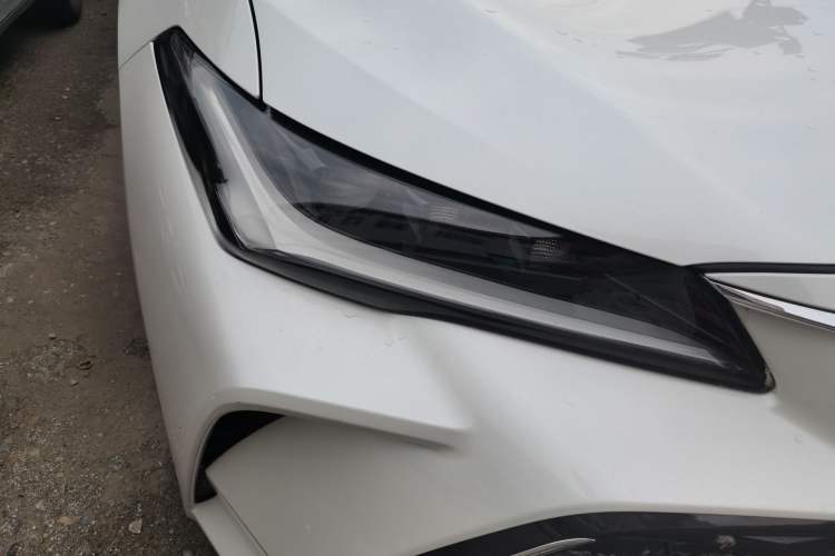 Used Toyota Avalon 2022 Dual-Engine 2.5L Luxury Edition Right Front Headlight