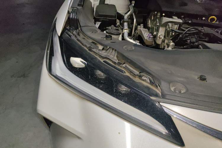 Used Toyota Avalon 2022 2.0L Luxury Edition Right Front Headlight