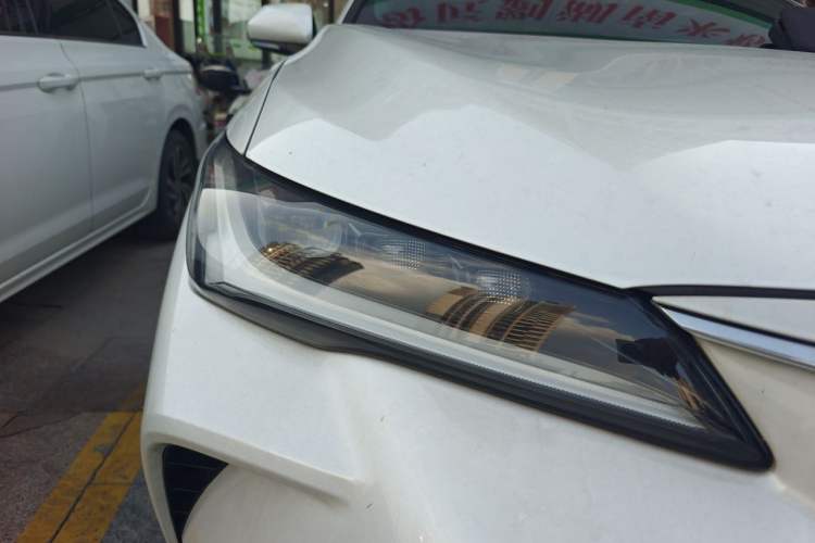 Used Toyota Avalon 2022 2.0L Ambition Edition Right Front Headlight