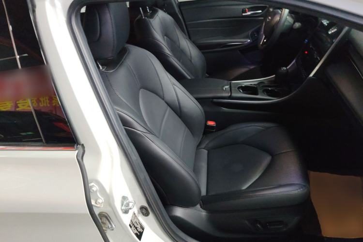 Used Toyota Avalon 2022 Dual-Engine 2.5L Luxury Edition Right Front Seat