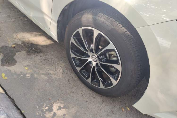 Used Toyota Avalon 2022 Dual-Engine 2.5L Luxury Edition Right Front Wheel Hub