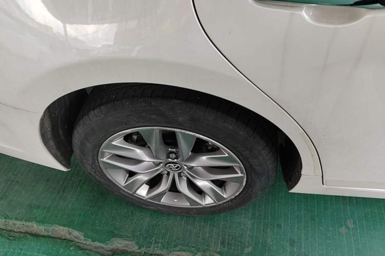 Used Toyota Avalon 2022 Dual-Engine 2.5L Luxury Edition Right Rear Wheel Hub