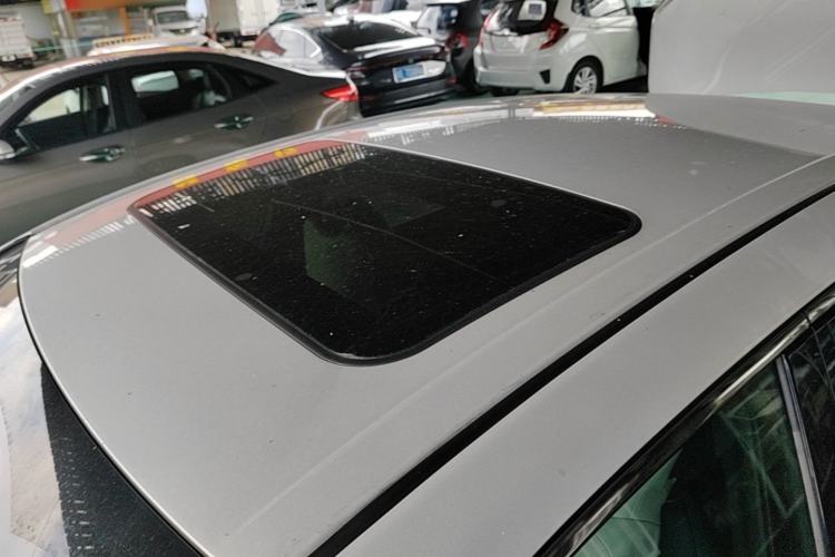 Used Toyota Avalon 2022 Dual-Engine 2.5L Luxury Edition Roof