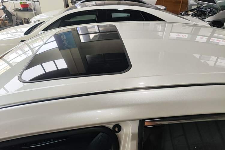 Used Toyota Avalon 2022 2.0L Luxury Edition Roof