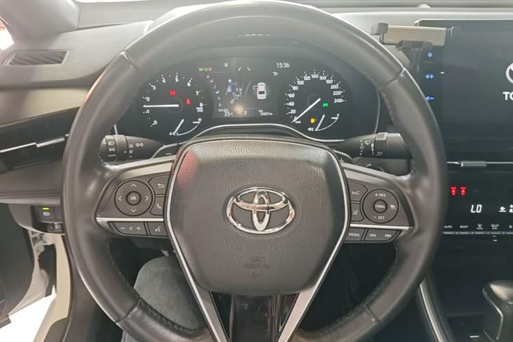 Used Toyota Avalon 2022 2.5L Luxury Edition Steering Wheel