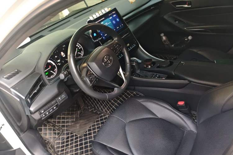 Used Toyota Avalon 2022 Dual-Engine 2.5L Luxury Edition Steering Wheel