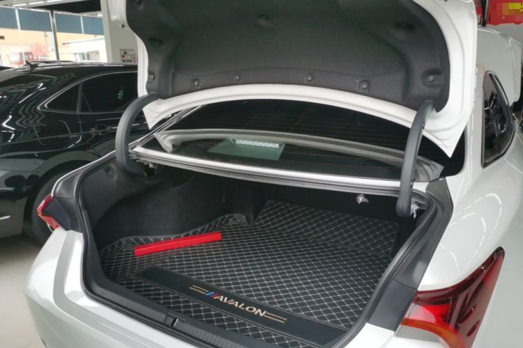 Used Toyota Avalon 2022 2.0L Luxury Edition Trunk