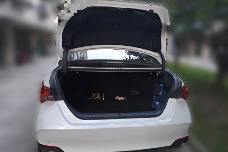 Used Toyota Avalon 2022 2.0L XLE Premium Edition Trunk