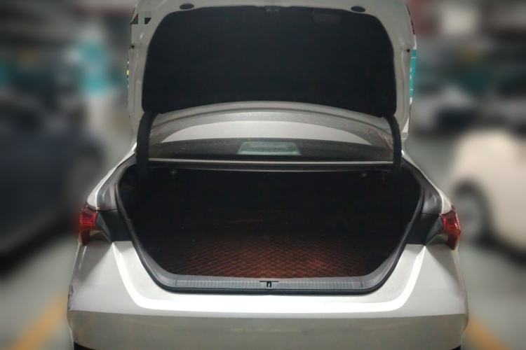 Used Toyota Avalon 2022 2.0L Luxury Edition Trunk