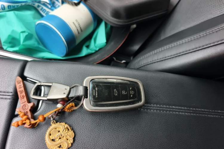 Used Toyota Avalon 2022 2.0L Luxury Edition Vehicle Key