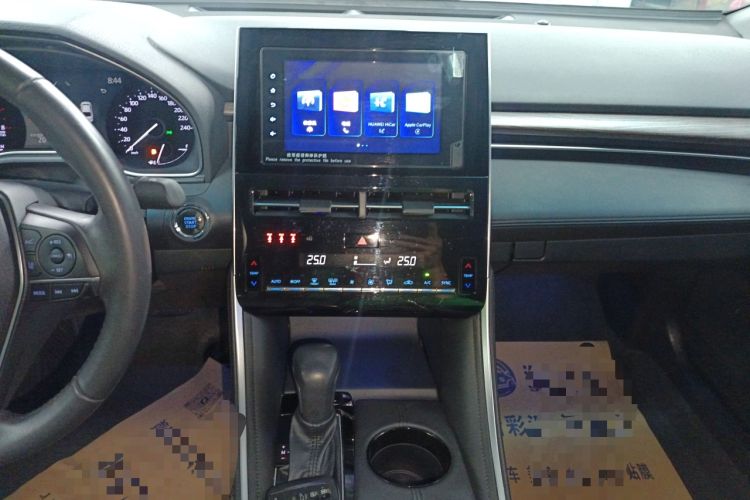 Used Toyota Avalon 2023 2.0L Premium Edition Audio And AC Panel