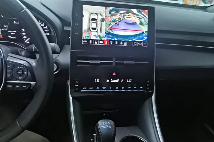 Used Toyota Avalon 2023 2.0L Luxury Edition Audio And AC Panel