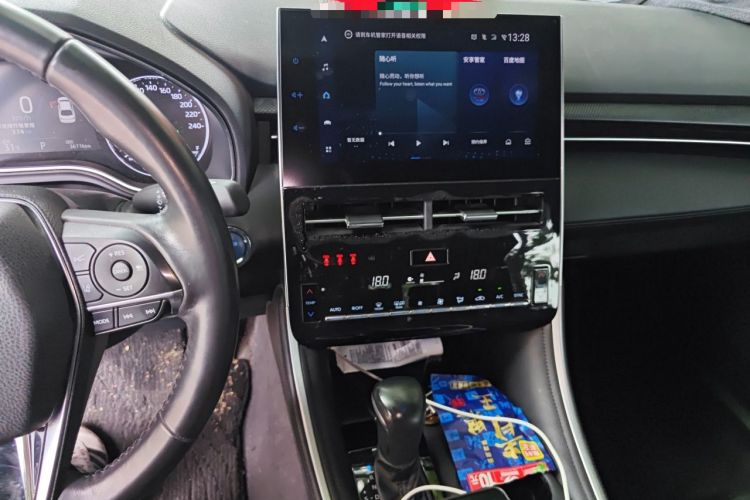 Used Toyota Avalon 2023 Dual-Engine 2.5L Luxury Edition Audio And AC Panel