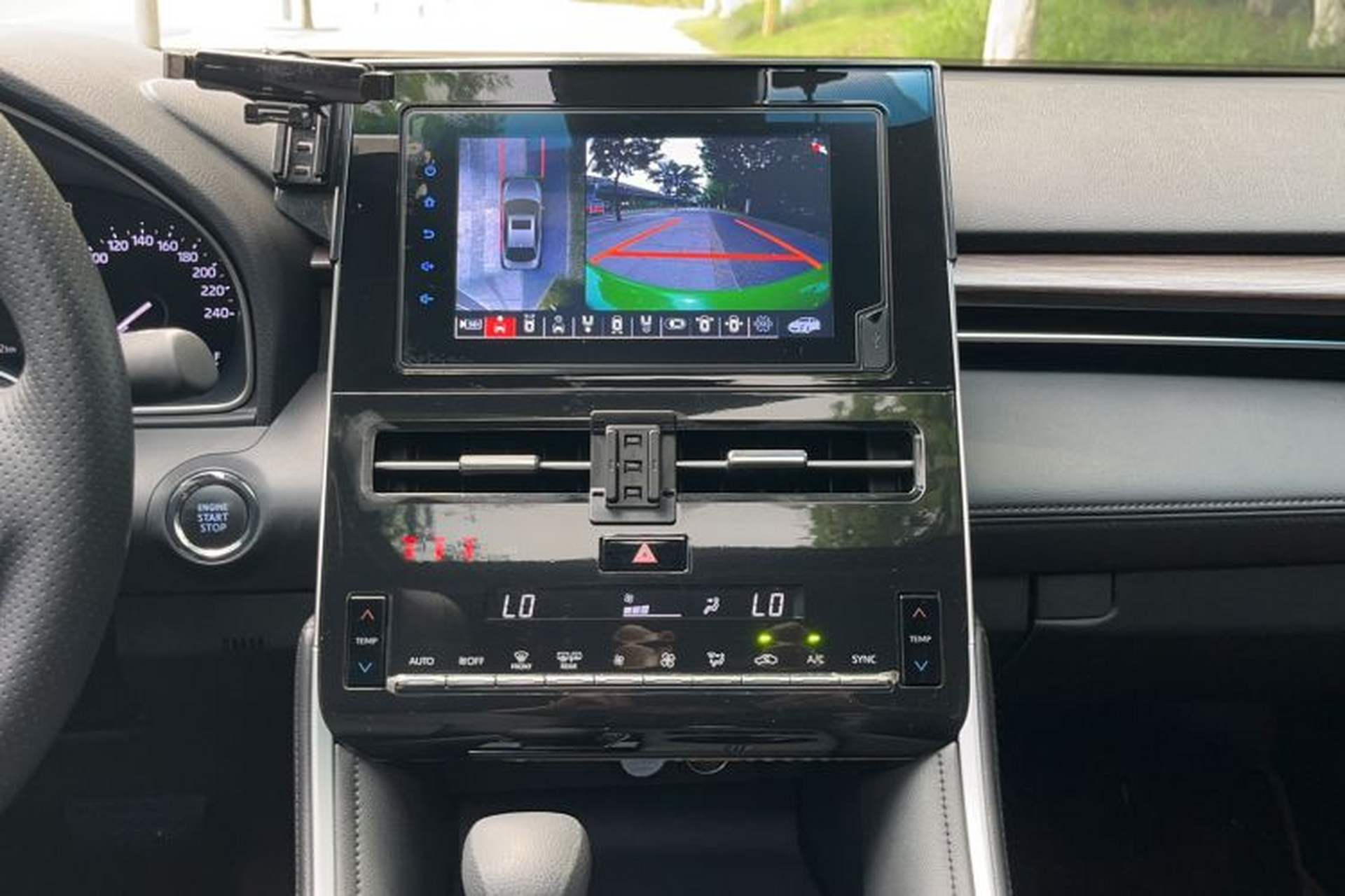 Used Toyota Avalon 2023 2.0L Progressive Edition Audio And AC Panel