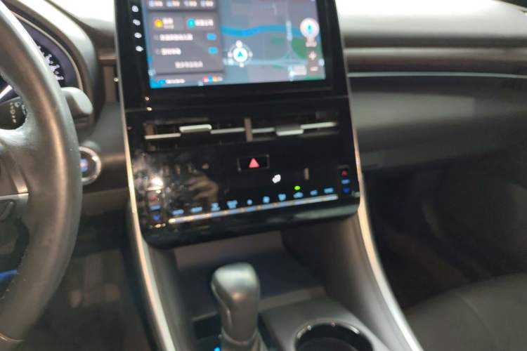 Used Toyota Avalon 2023 2.0L Premium Edition Audio And AC Panel