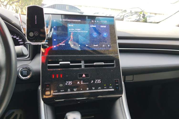 Used Toyota Avalon 2023 2.0L Luxury Edition Audio And AC Panel