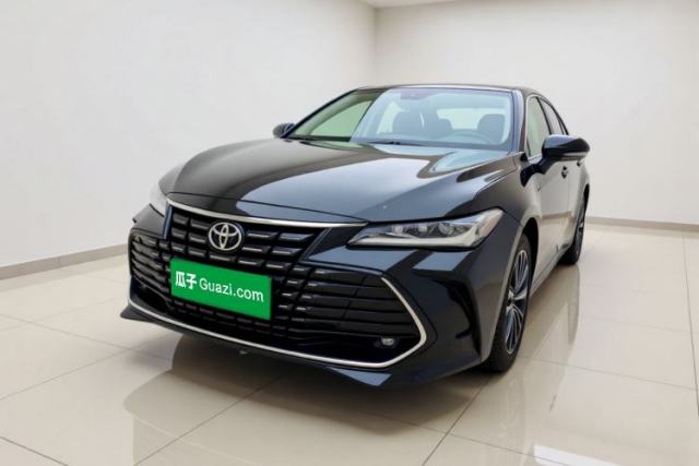 Ojetý Toyota Avalon 2023 2.0L Luxury Edition